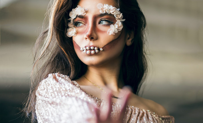 Best Halloween Makeup Ideas 2025: Easy Looks & Creative Inspiration 11 Lips and Accessories Best Halloween Makeup Ideas 2025: Easy Looks & Creative Inspiration - 11
