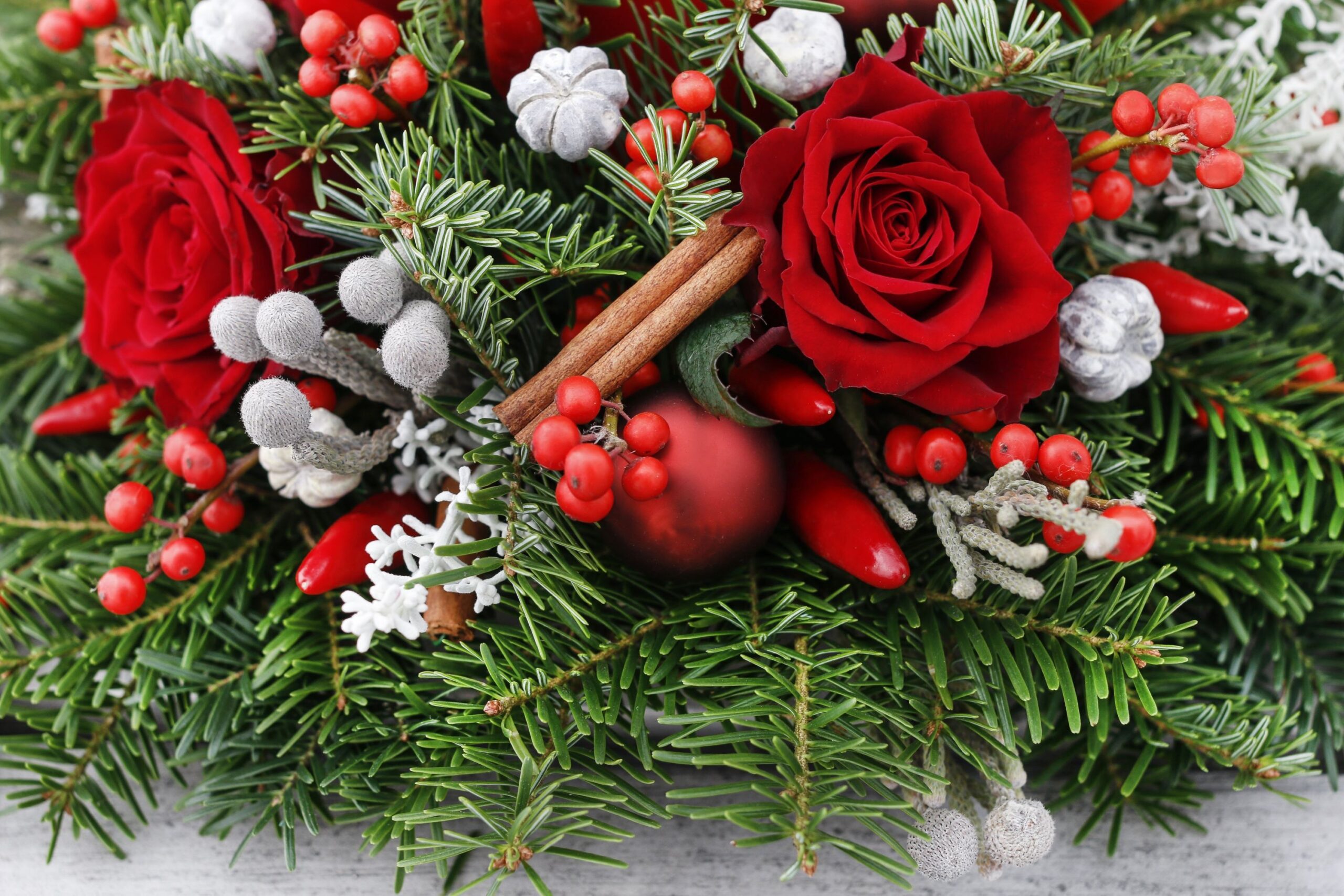 Spread Holiday Cheer: Discover the Enchantment of Sending Christmas Flowers 3 The Symbolism of Christmas Flowers