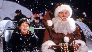 christmas movies Top 7 Christmas Movies to Watch with Family - Art 5