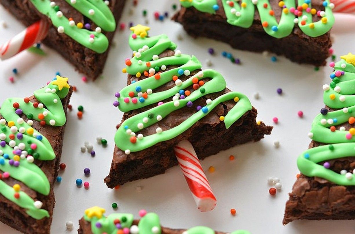 Best Christmas Snack Recipes for Easy Holiday Celebrations 8 Festive Christmas Tree Brownies Best Christmas Snack Recipes for Easy Holiday Celebrations - 8