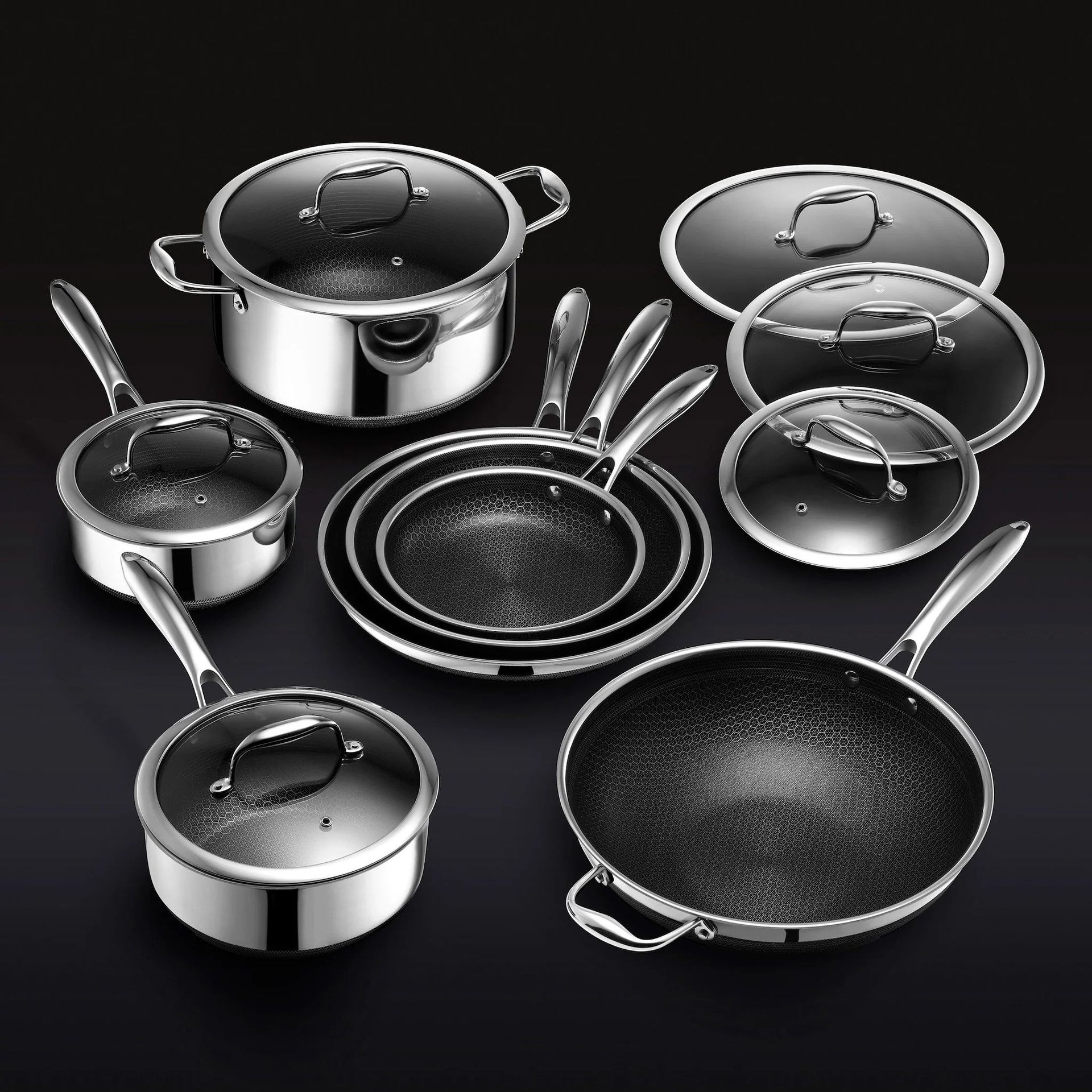 HexClad Cookware: What You Need To Know 7 HexClad Cookware5 HexClad Cookware: What You Need To Know - 7
