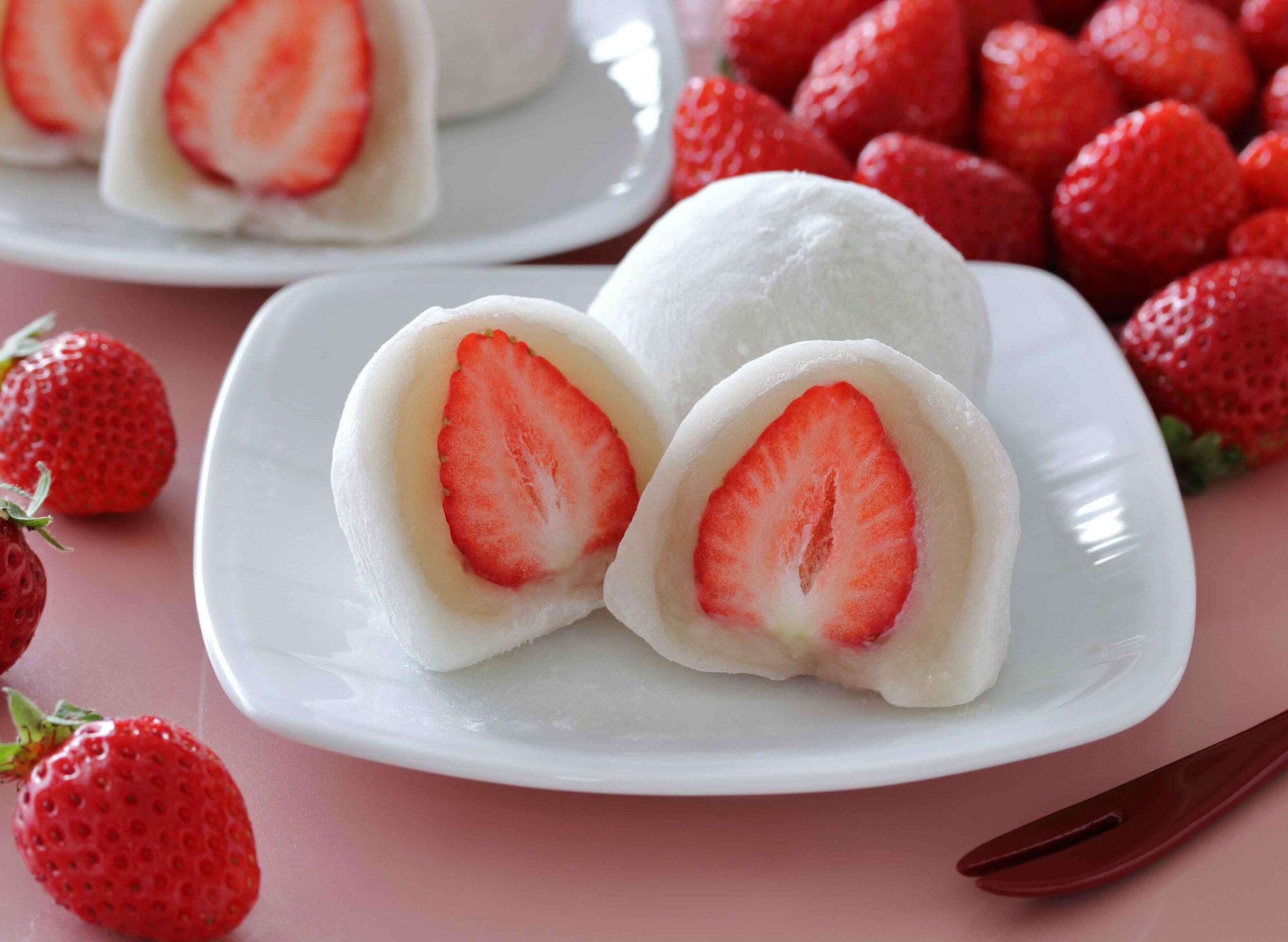 "7 Must-Try Desserts from Around the World: The Best Sweet Treats" 6 mochi scaled "7 Must-Try Desserts from Around the World: The Best Sweet Treats" - 6