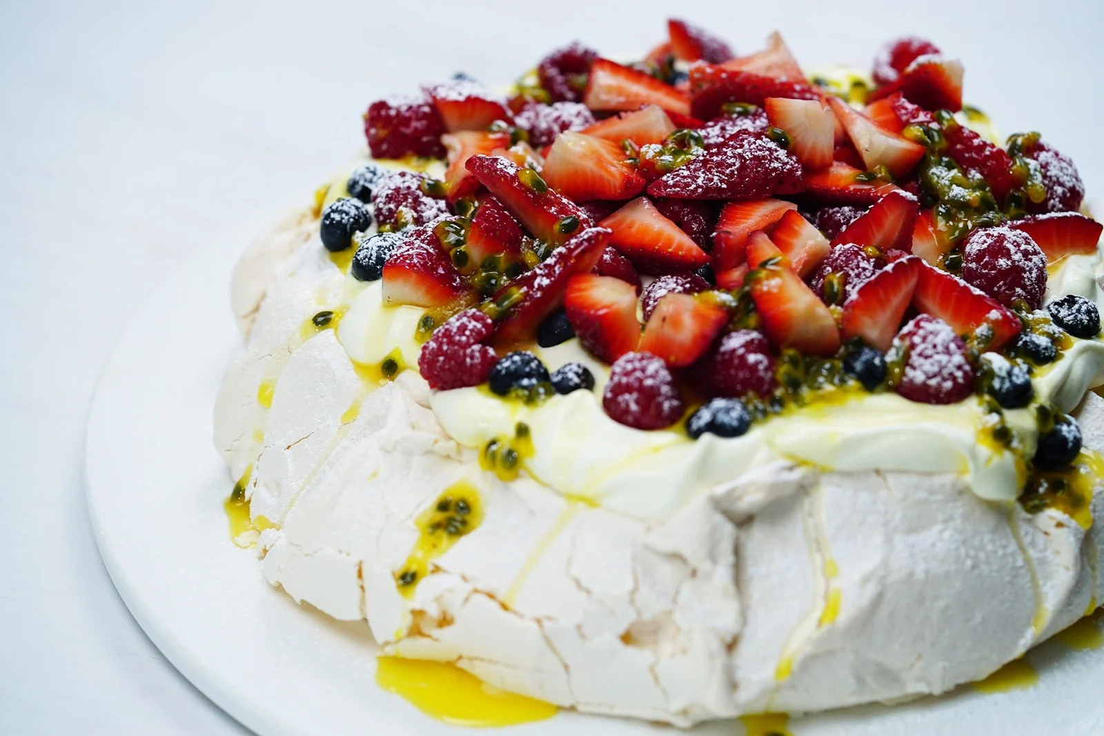 "7 Must-Try Desserts from Around the World: The Best Sweet Treats" 7 pavlova "7 Must-Try Desserts from Around the World: The Best Sweet Treats" - 7