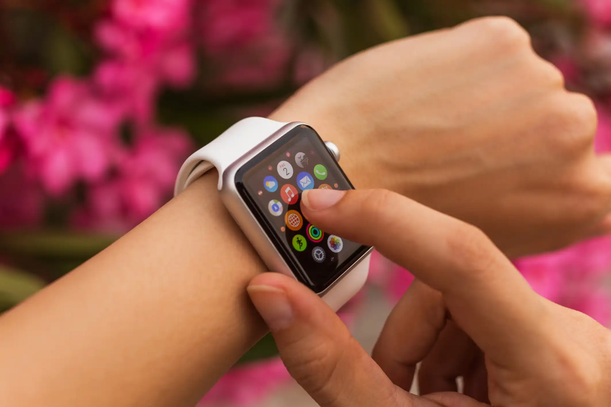 Best Christmas Gifts for Teens in 2024: Perfect Picks 6 smartwatches 1 Best Christmas Gifts for Teens in 2024: Perfect Picks - 6