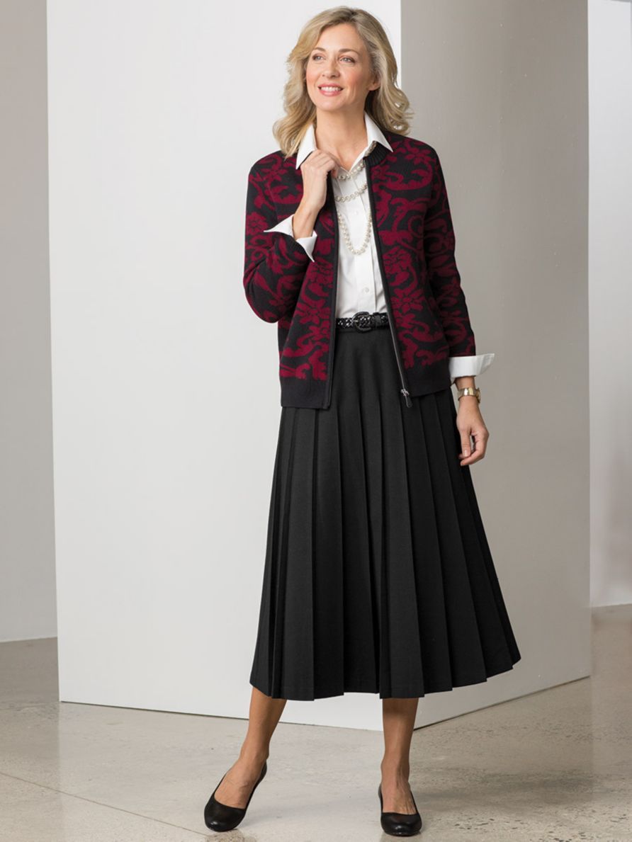 A Line Skirts with Fitted Tops Timeless Elegance: Best Outfit Ideas for Women Over 60 in 2025 - 6