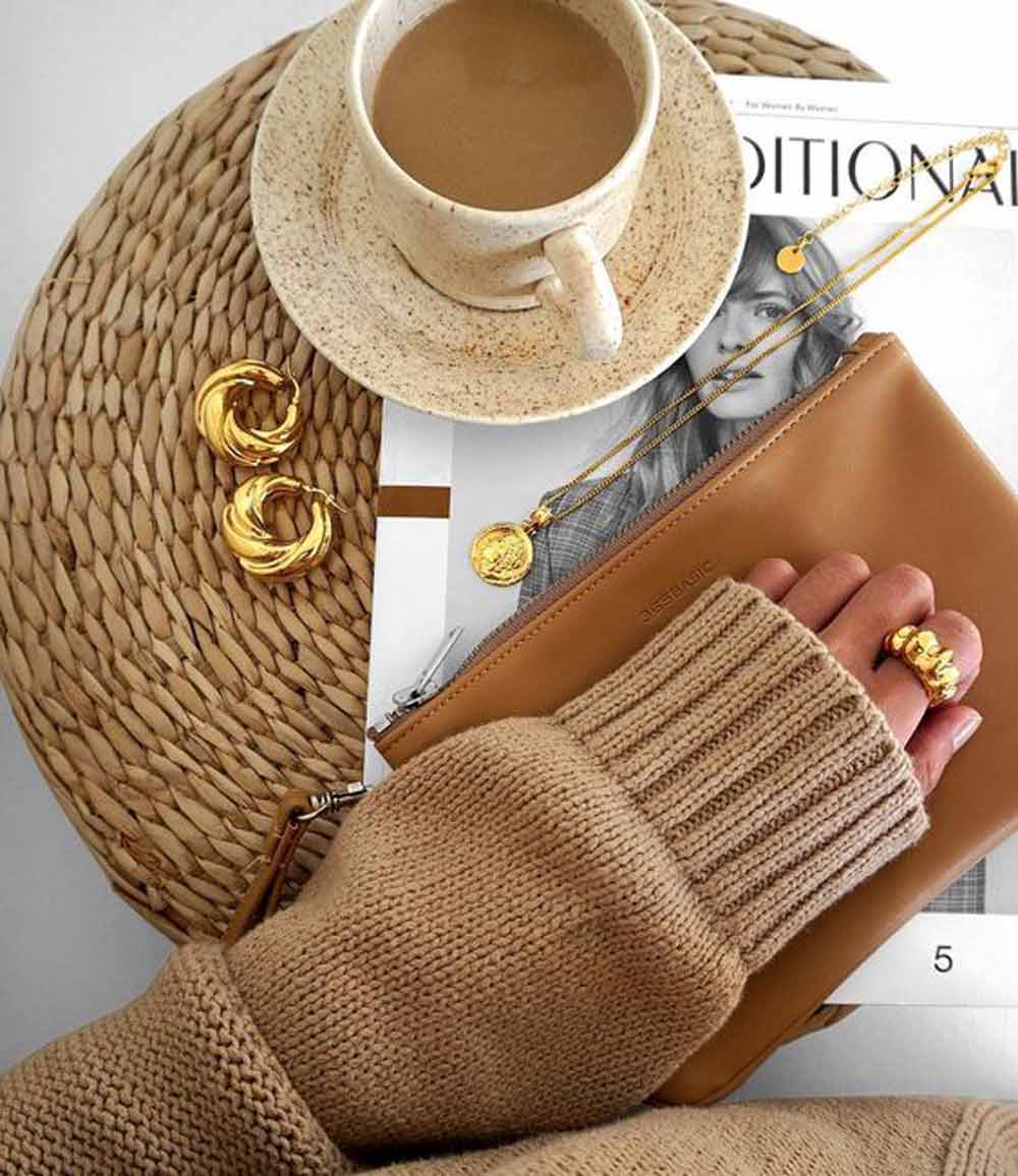 7 Gen Z Fashion Trends to Watch in 2025 7 Chunky Accessories 7 Gen Z Fashion Trends to Watch in 2025 - 7