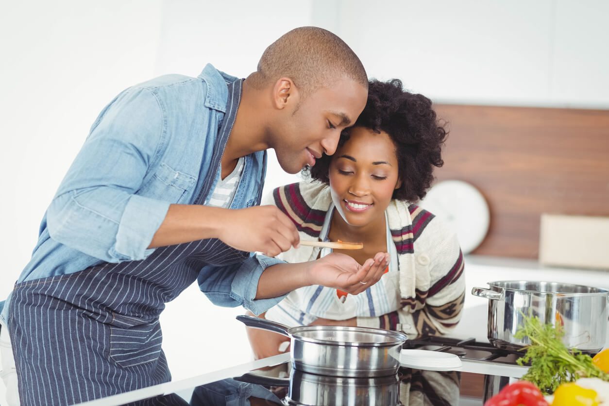 10 Creative Ways to Celebrate Valentine's Day 2025 5 Cooking Classes 10 Creative Ways to Celebrate Valentine's Day 2025 - 5