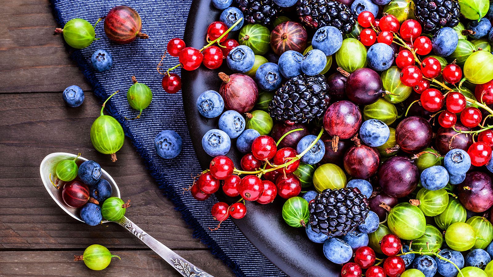 Discover High Antioxidant Foods for Better Health 3 Antioxidants fruit Discover High Antioxidant Foods for Better Health - 3