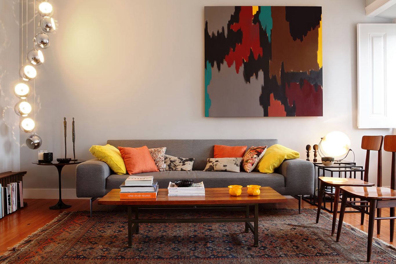 Top Spring Decor Trends for 2025: Fresh Ideas for Your Home Decor 7 Vintage Meets Modern Top Spring Decor Trends for 2025: Fresh Ideas for Your Home Decor - 7