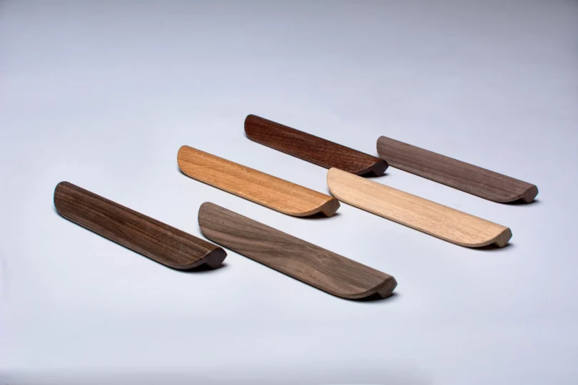 5 Reasons to Switch from Plastic to Wooden Accessories in Your Home 2 1 5 Reasons to Switch from Plastic to Wooden Accessories in Your Home - 1 wooden furniture accessories,wooden cabinet handles,handcrafted wood handles,wooden furniture legs,eco-friendly home accessories
