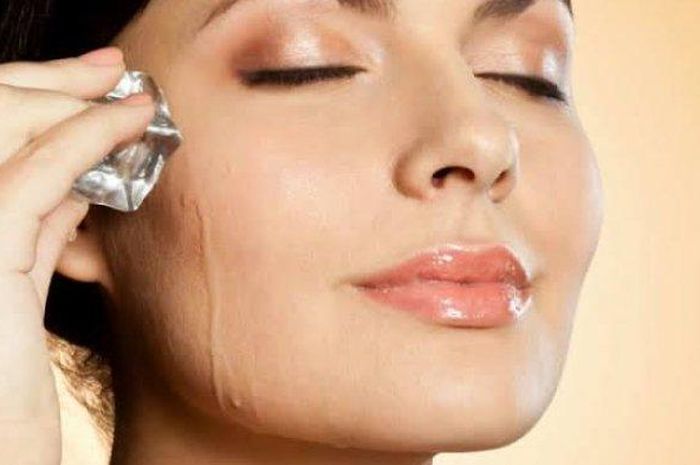 Ice Cube Facial 🌸 Top 7 Simple Beauty Hacks to Try at Home - 4