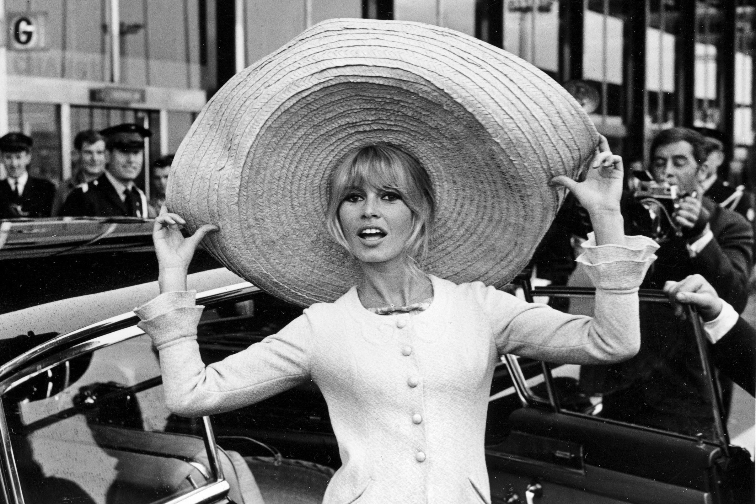 Brigitte Bardot 15 Hollywood Actresses Who Changed Fashion Forever - 7