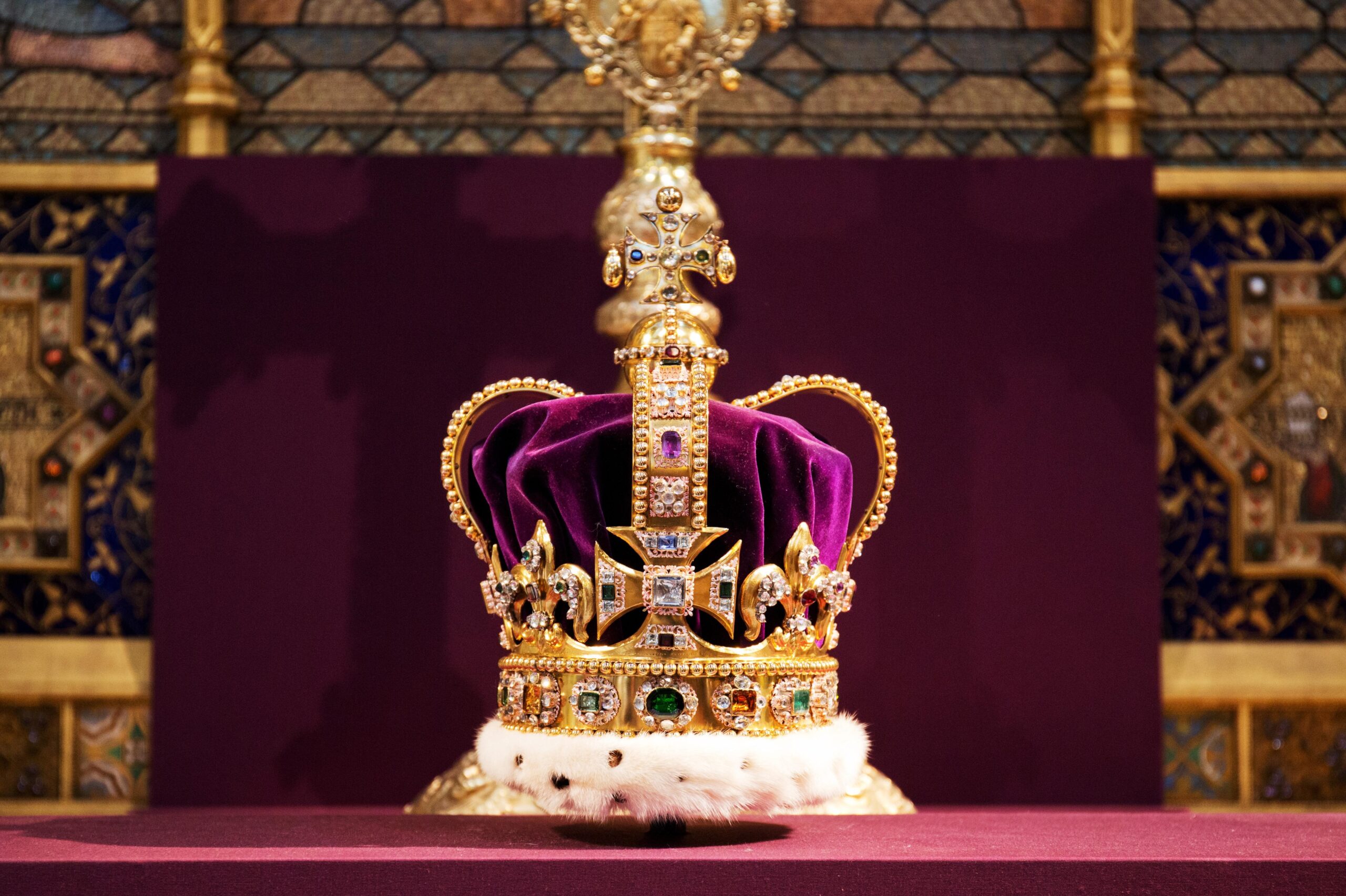 The 5 Most Expensive Crown Jewels in the World 6 St. Edwards Crown scaled The 5 Most Expensive Crown Jewels in the World - 6