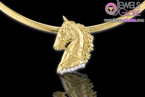 18 karat gold pendent design for women