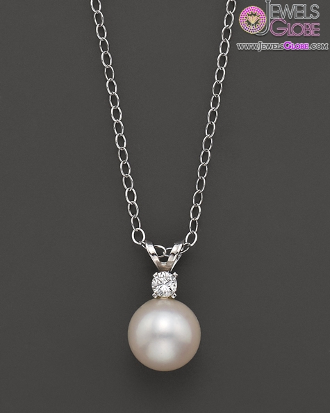 Cultured Pearl Pendant White Gold Necklace
