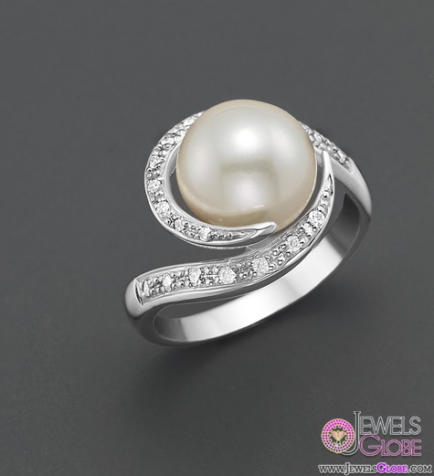 Freshwater Pearl Ring with Diamonds