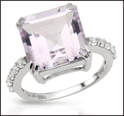 Stylish Brand New Ring With 0.75ctw Genuine Amethysts Made in 925 Sterling silver