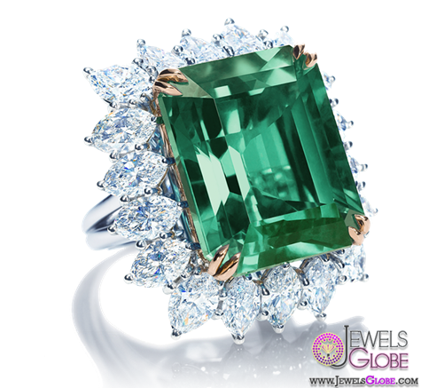 Harry Winston Emerald and Diamond Ring