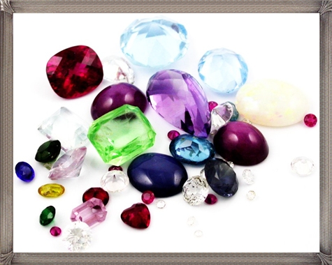 colored stones in jewelry are worth more if left in the piece
