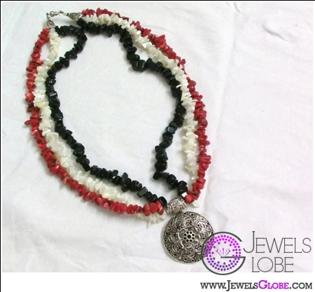 egyptian flag colored necklace