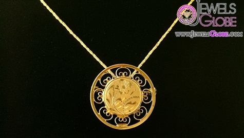 sweet pin is a delicate circle pin gold pendant